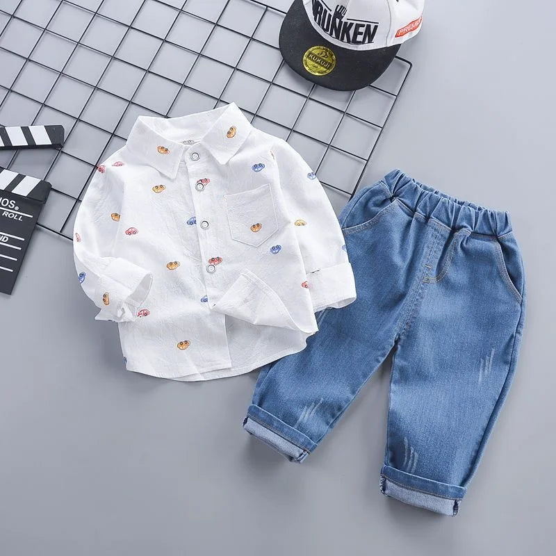 New casual shirts and jeans are suitable for babies aged 1-5.